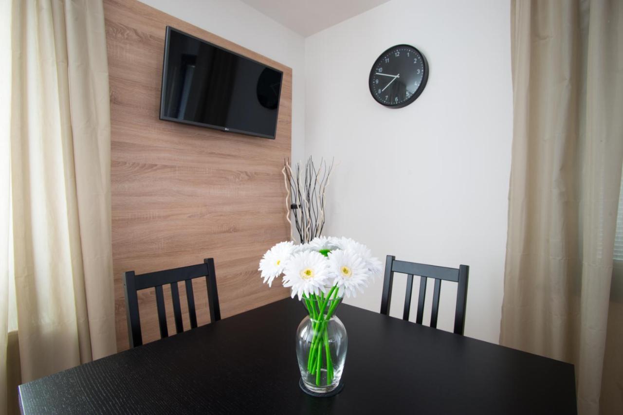Apartment Beautiful Lake View 布莱德 外观 照片